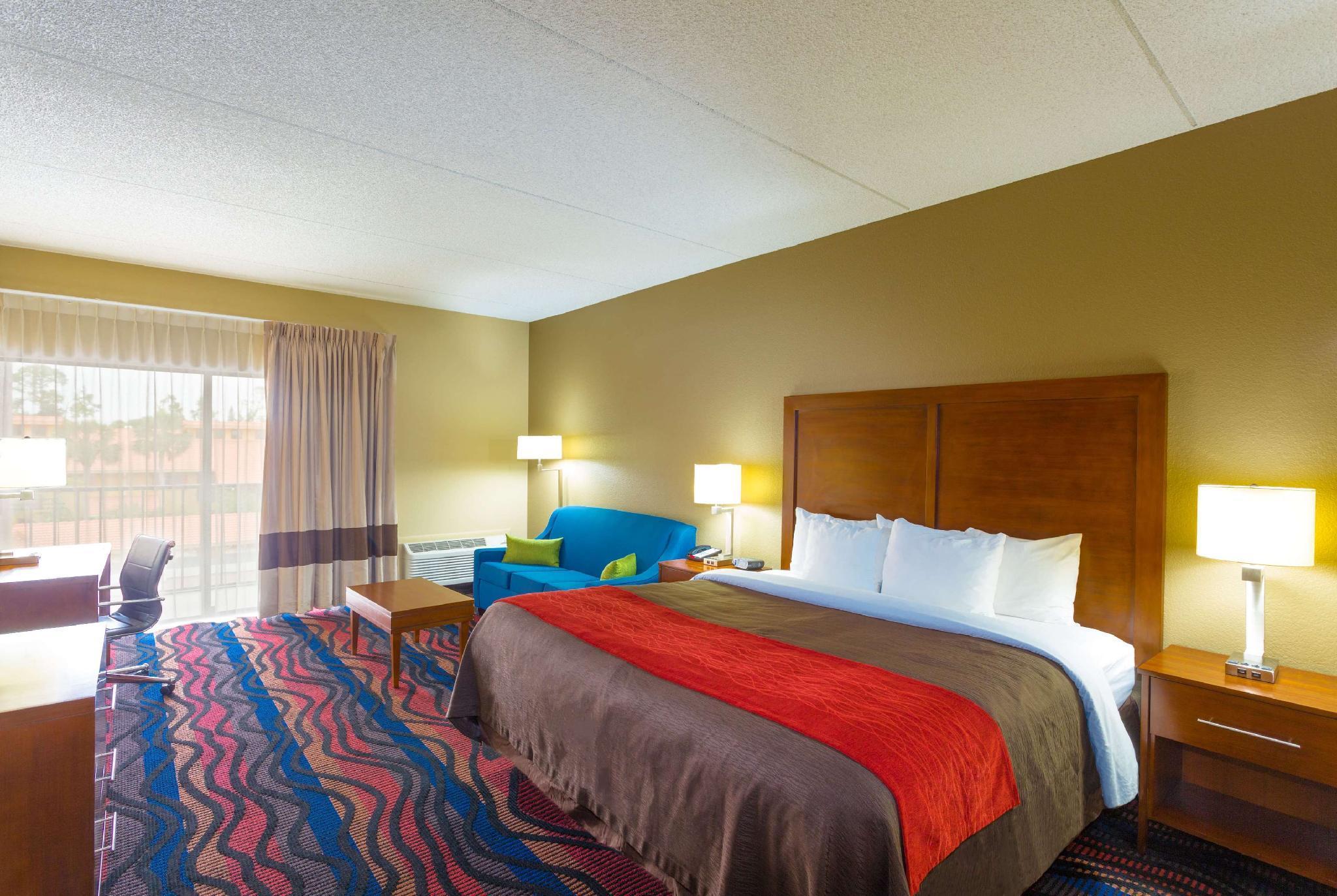 Baymont By Wyndham Bonita Springs Hotel Bagian luar foto