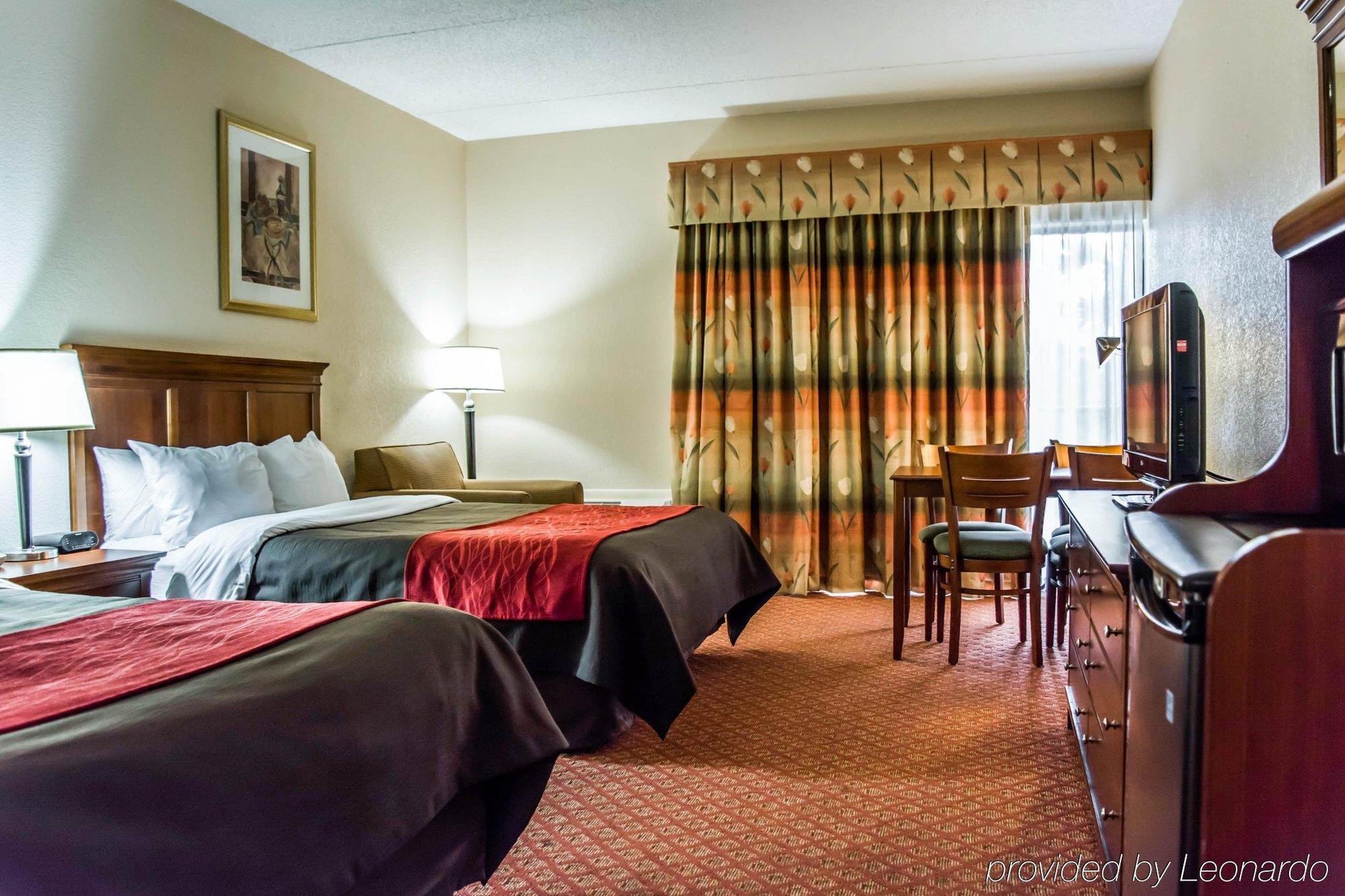 Baymont By Wyndham Bonita Springs Hotel Bagian luar foto