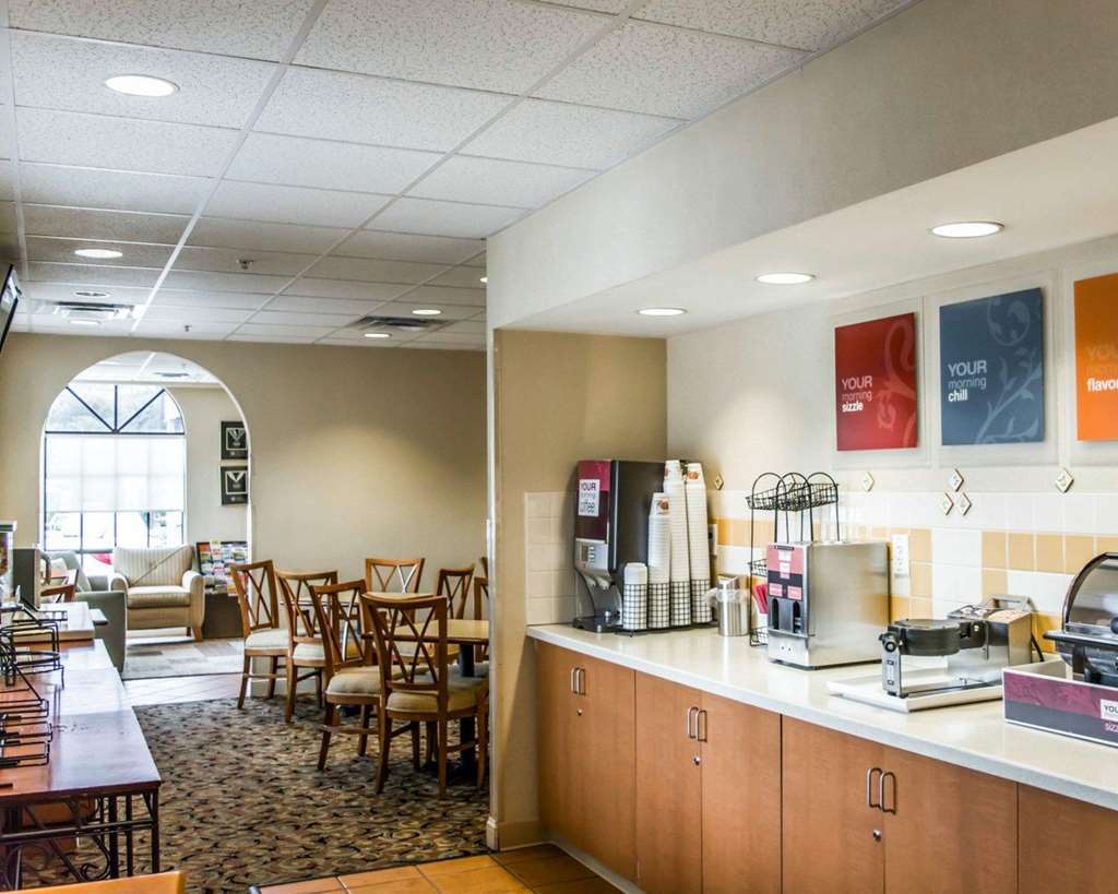 Baymont By Wyndham Bonita Springs Hotel Restoran foto