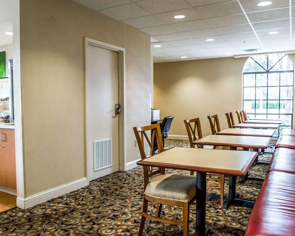 Baymont By Wyndham Bonita Springs Hotel Restoran foto